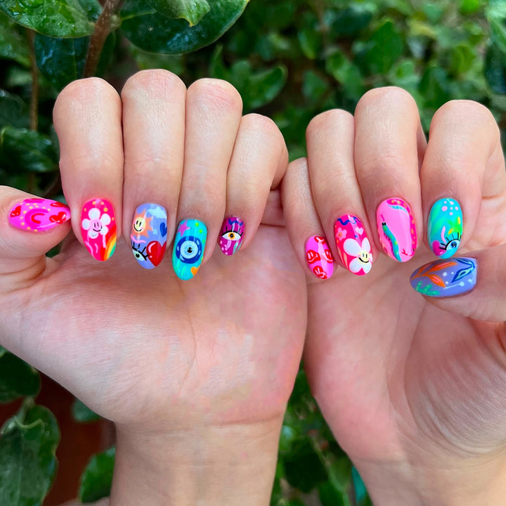 Creative and colorful nail art Stornfield