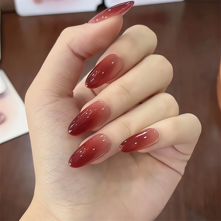 Artificial Nails in Elegant Ombre Look Stornfield