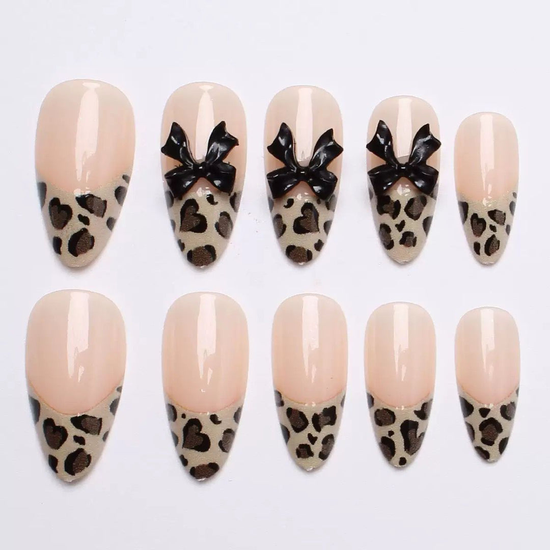 Exclusive Leos-French Artificial Nails