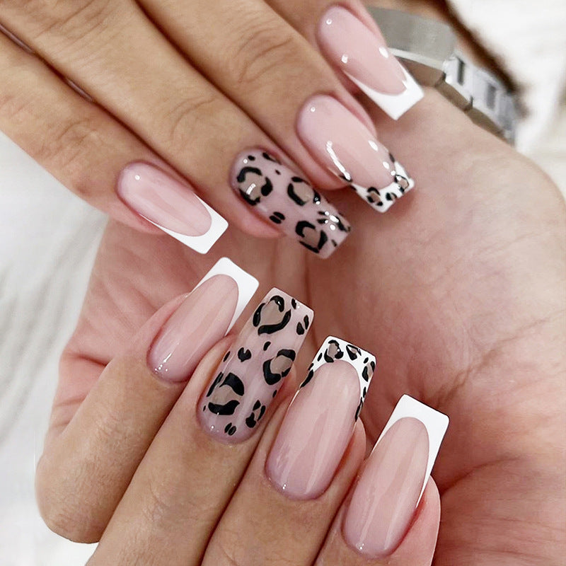 Artificial nail set with elegant flower and leopard design Stornfield