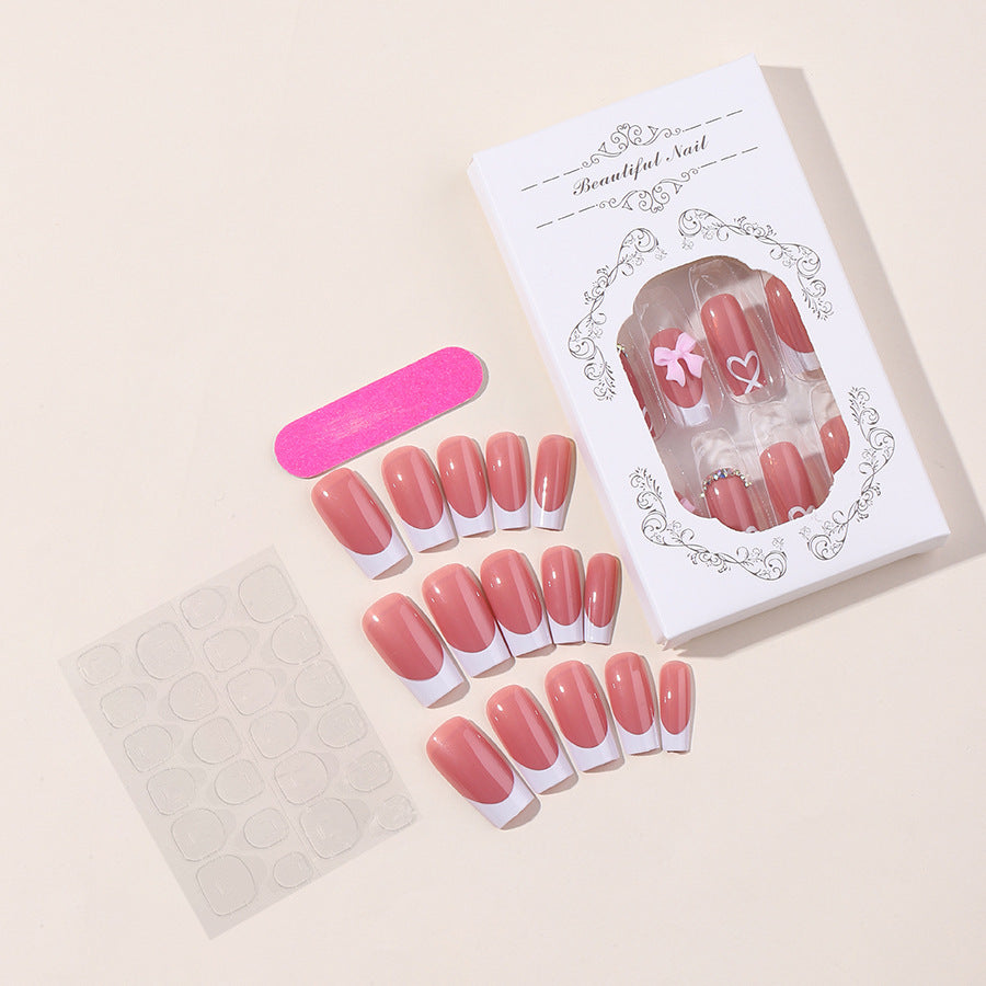 Artificial nail set with elegant design and detailed accents Stornfield