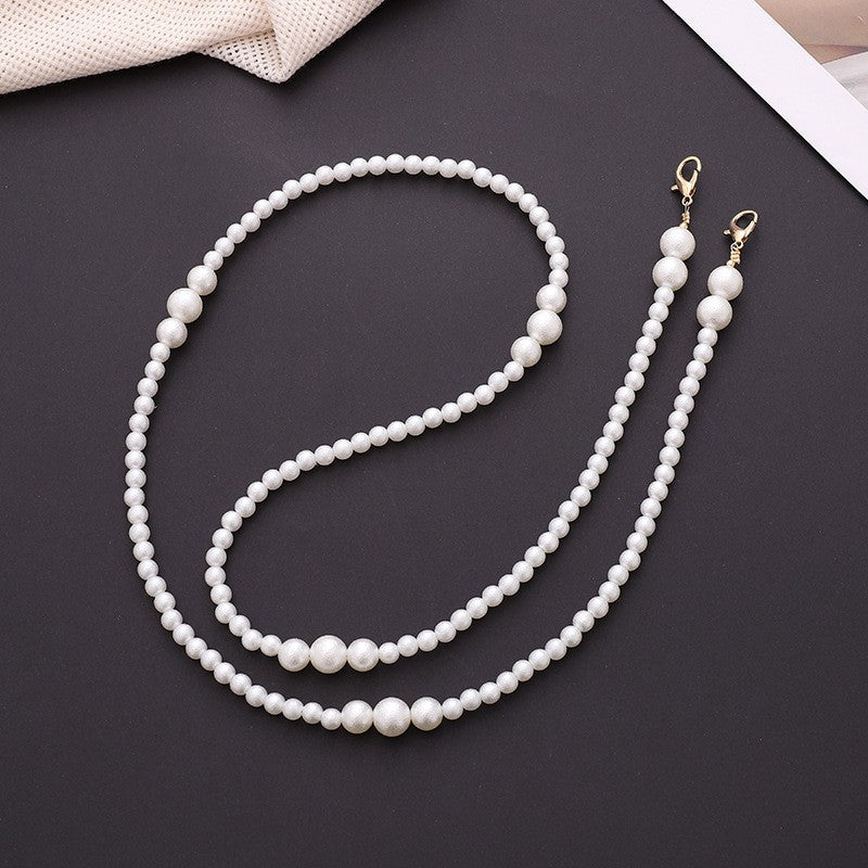 Heart-Designed Beaded Eyewear Chain Stornfield