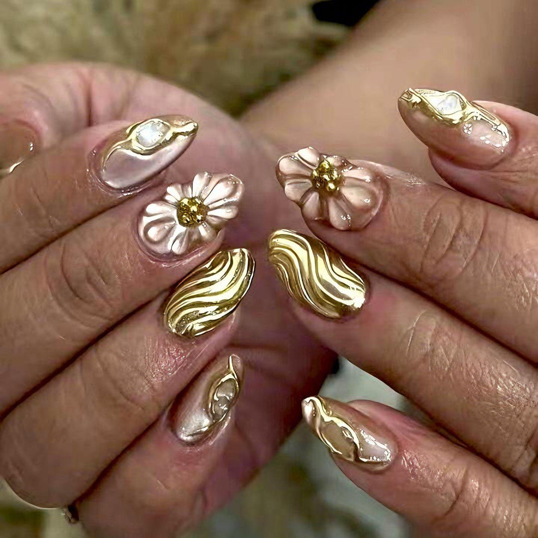 Artistic Floral and Metallic Press-On Nail Art Stornfield