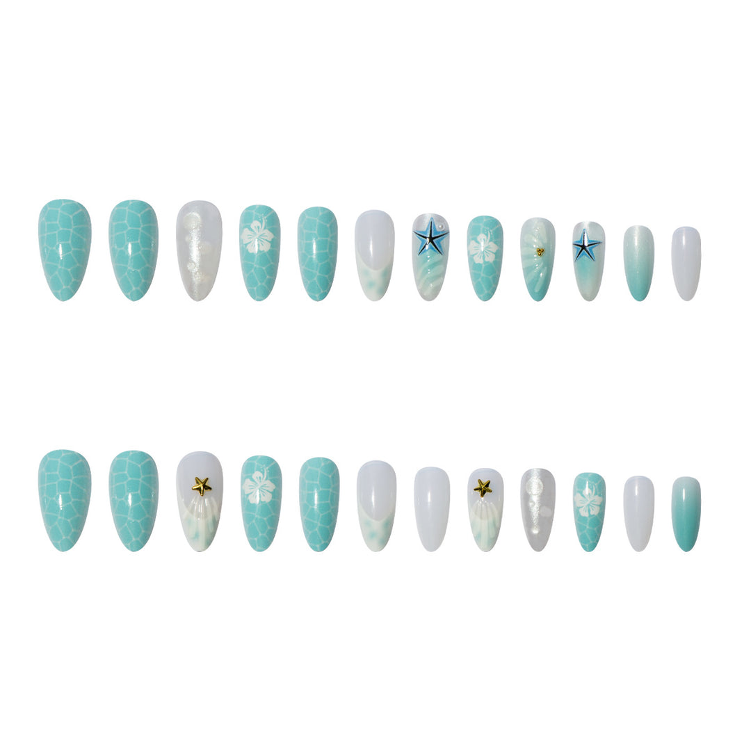 Artificial nail set with sea motifs and 3D accents Stornfield