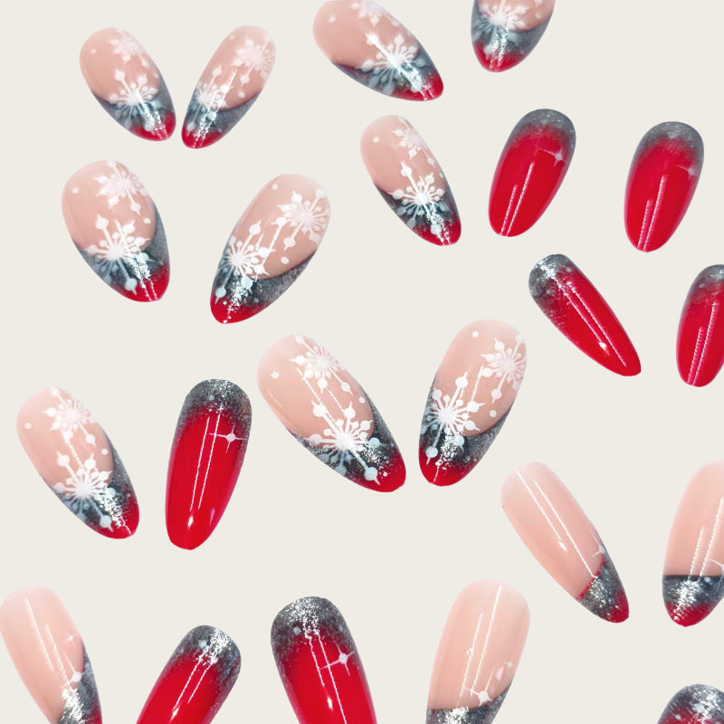Creative artificial nails with winter motif Stornfield