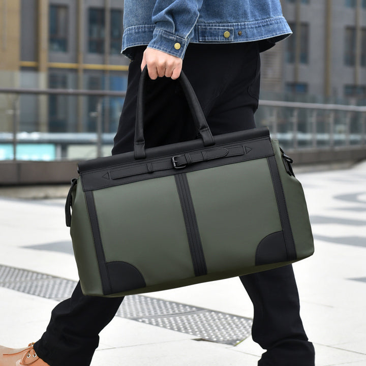 Elegant Travel Bag with Additional Compartments Stornfield