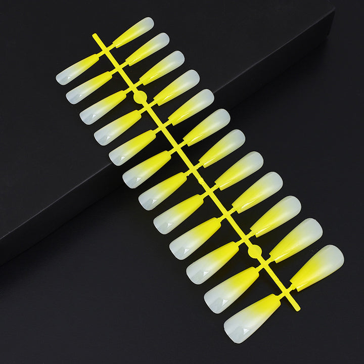 Artificial nails in elegant ombre design Stornfield