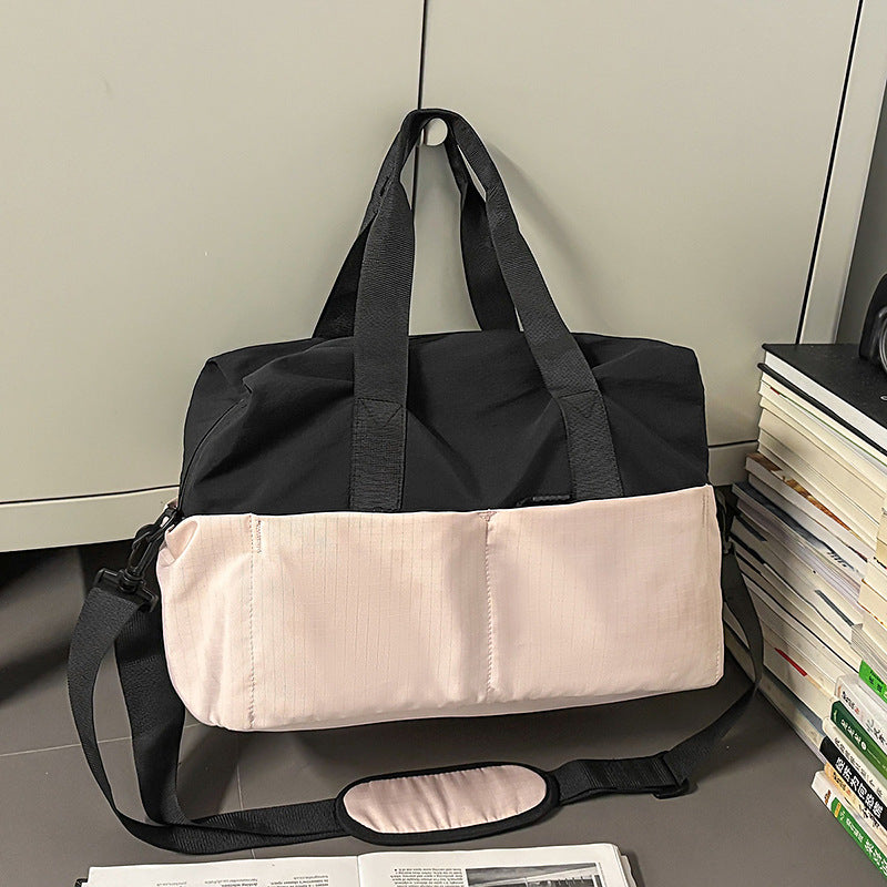 Sporty multifunctional travel bag with large storage space Stornfield