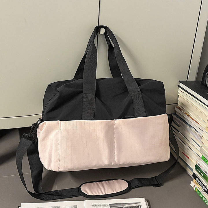 Sporty multifunctional travel bag with large storage space Stornfield