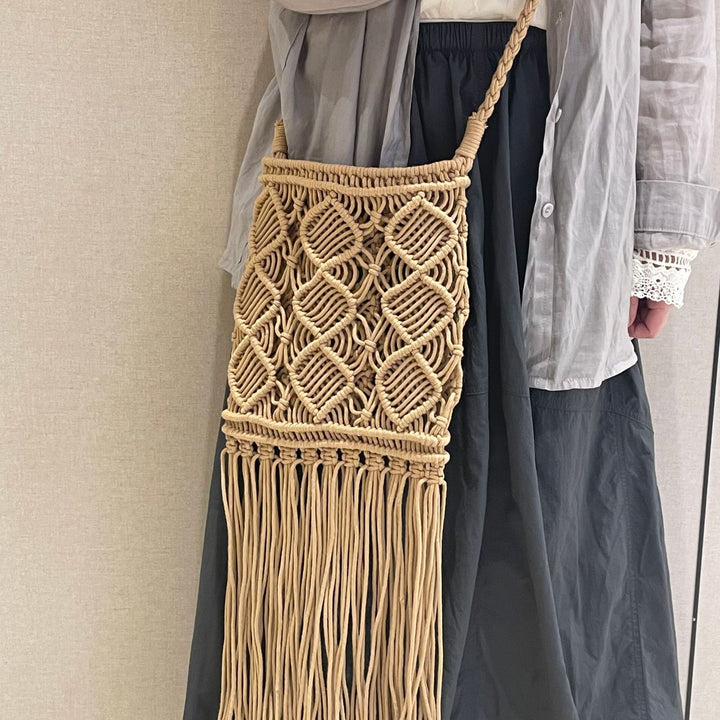 Hand-knotted macrame shoulder bag Stornfield