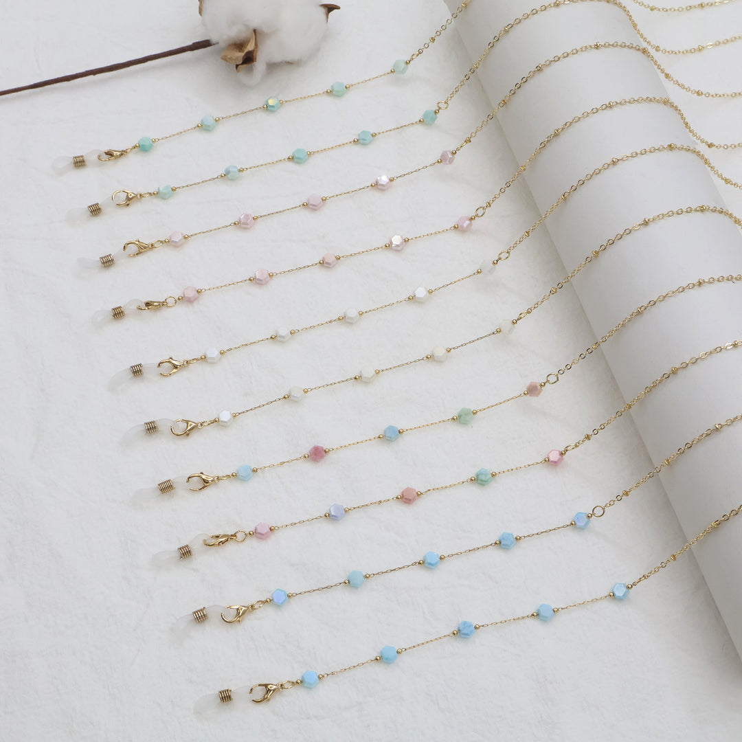 Elegant Gold Chain Necklace with Gemstones Stornfield