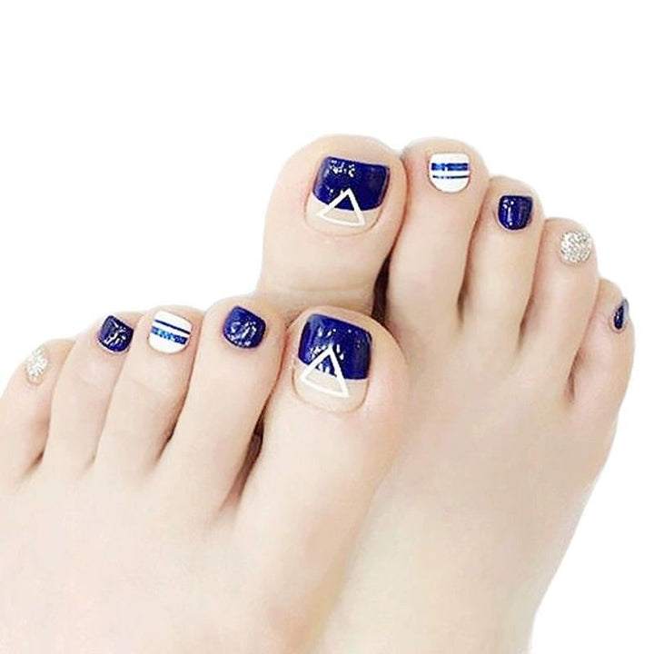 Decorative Press-On Toenail Art Set Stornfield