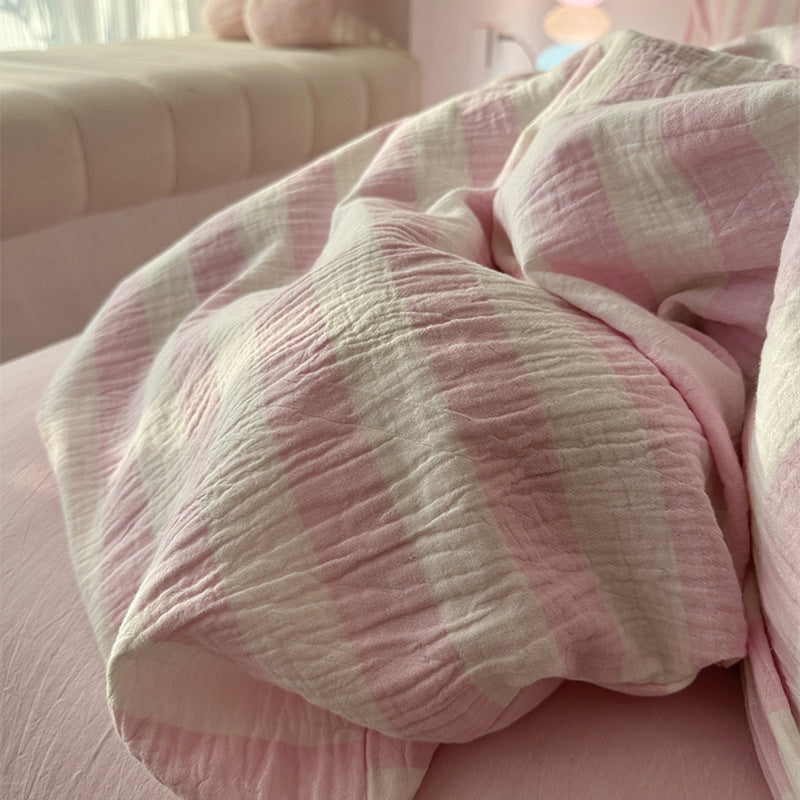 Linen look bedding set with wide stripes