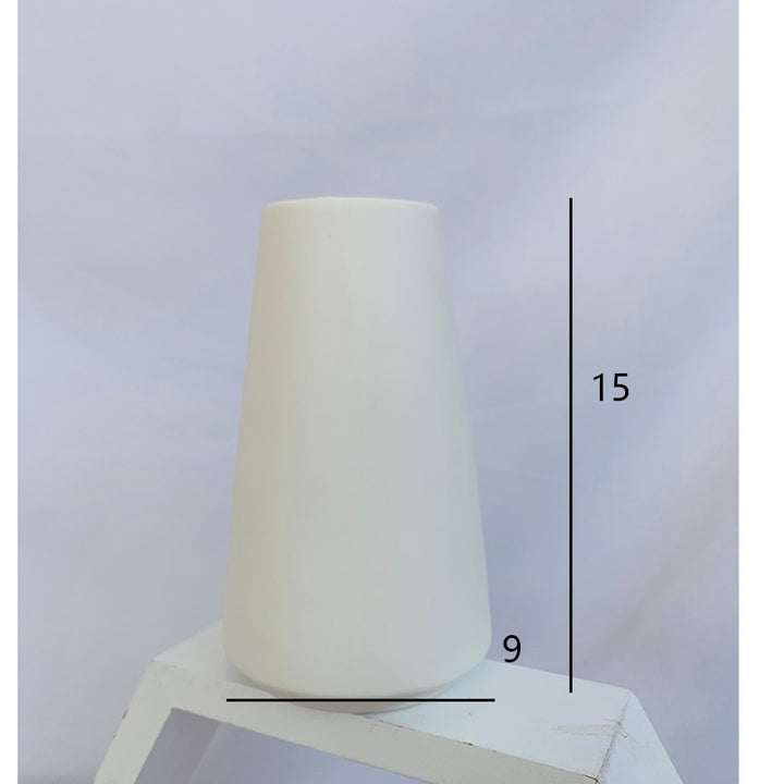 Elegant Ribbed Ceramic Vase Stornfeild