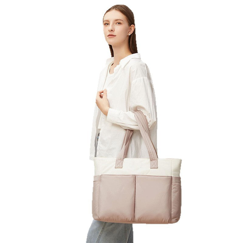 Stylish tote bag with versatile compartments Stornfield