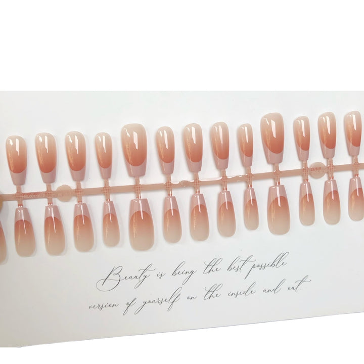 Elegant Press-On Nail Set 1790745710