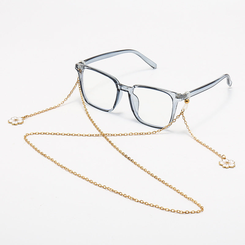 Decorative Eyewear with Star Charm Chain Stornfield