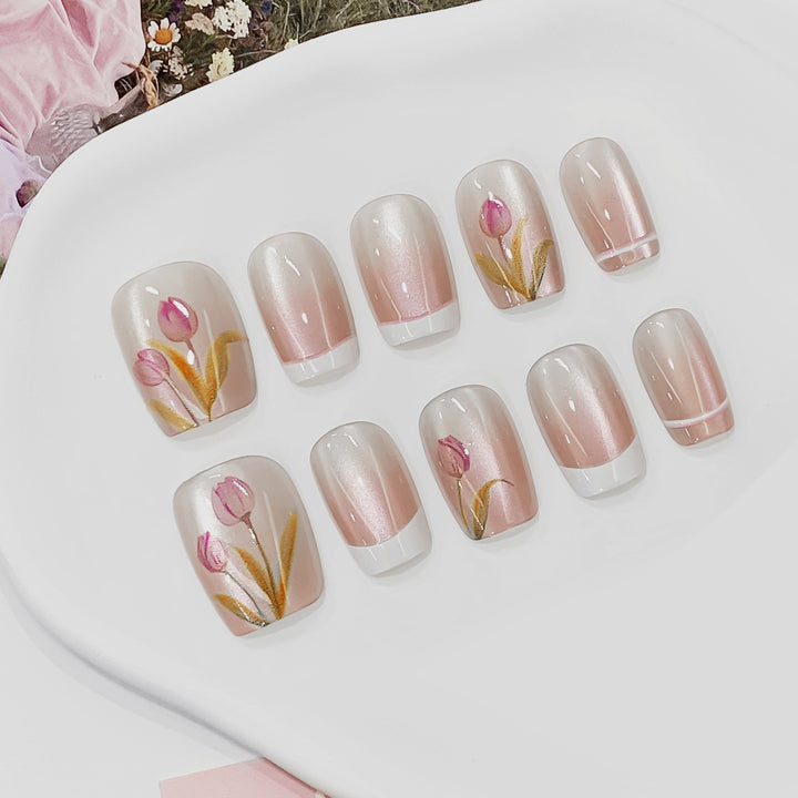Artful artificial nails with floral accents Stornfield