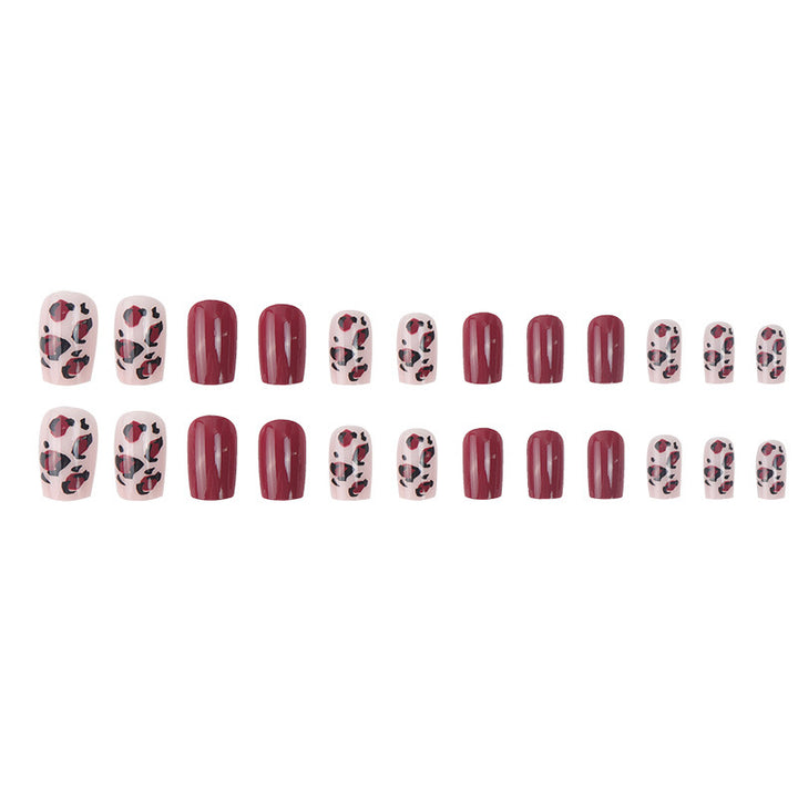 Artistic Short Press-On Nail Set with Leopard Print and Glossy Finish Stornfield