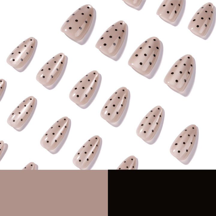 Artful nail tips in modern design Stornfield