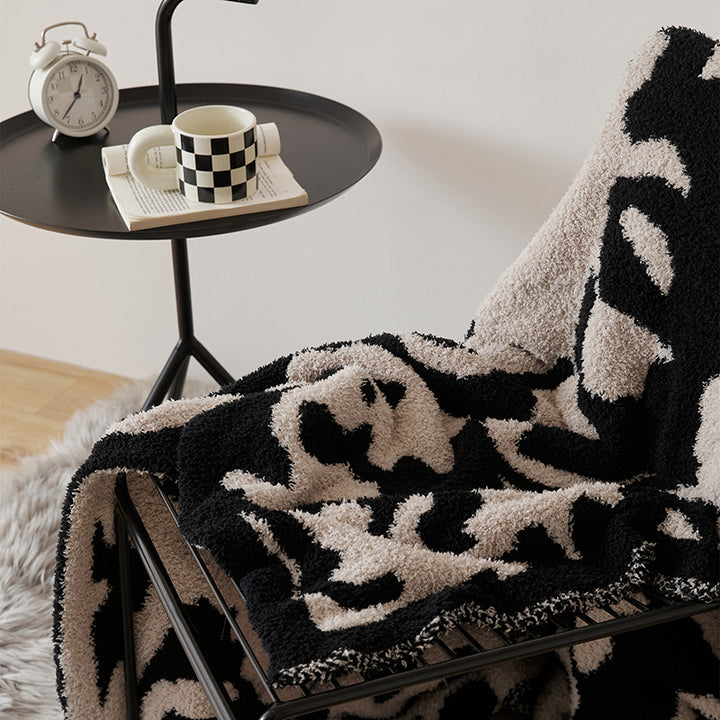 Plush Reversible Sherpa Fleece Throw Blanket with Oversized Damask Pattern