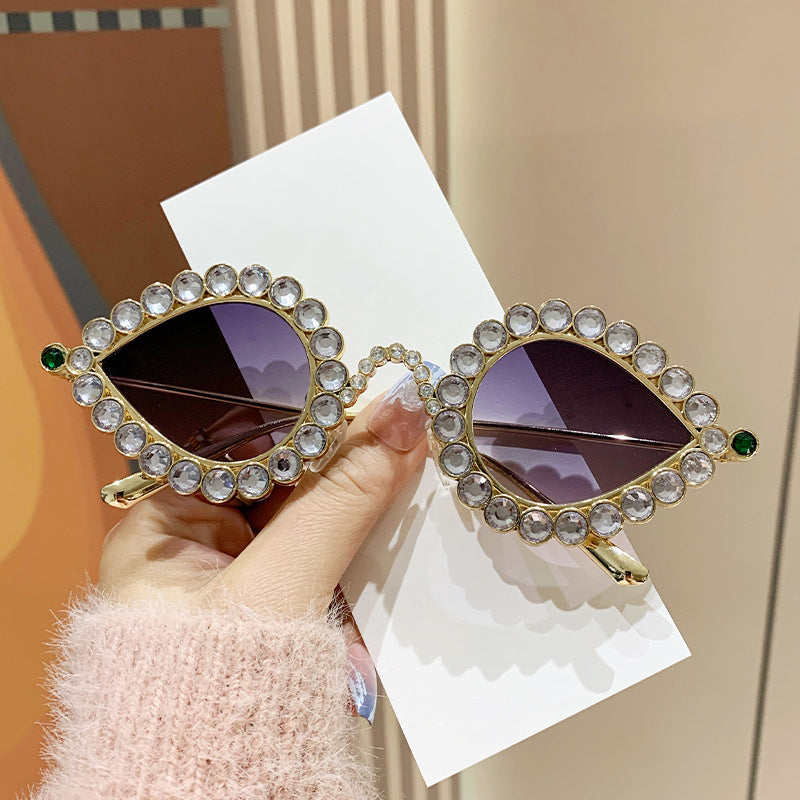 Ladies Glamorous Sunglasses with Sparkling Rhinestone Decoration Stornfield
