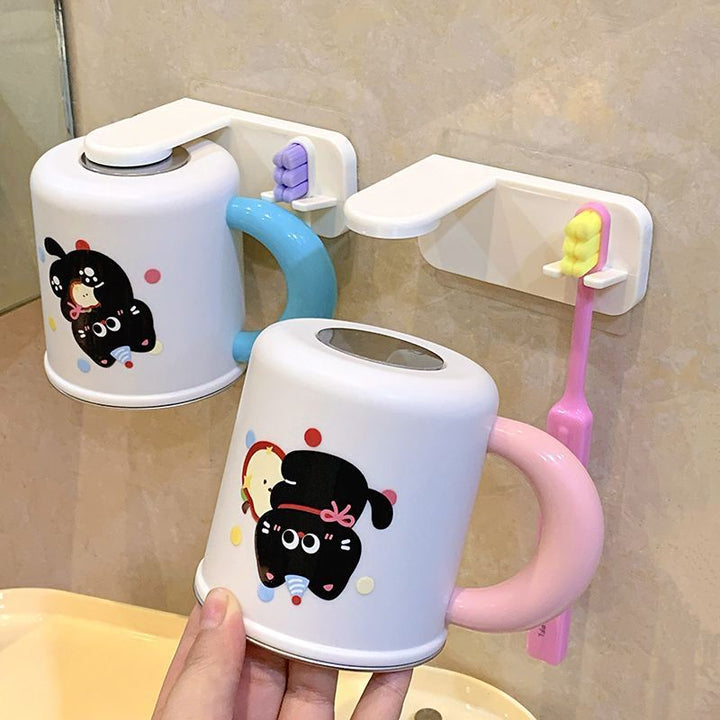 Wall cup holder with creative animal motif Stornfield