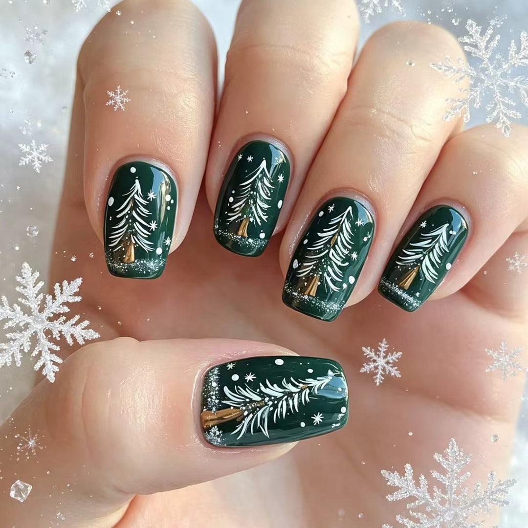 Artificial Nails in Festive Christmas Tree Design Stornfield