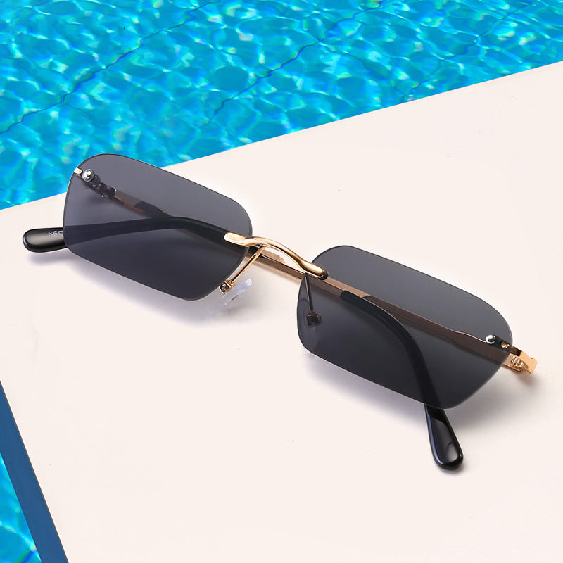 Women's fashionable rectangular sunglasses with luxurious metal frame Stornfield