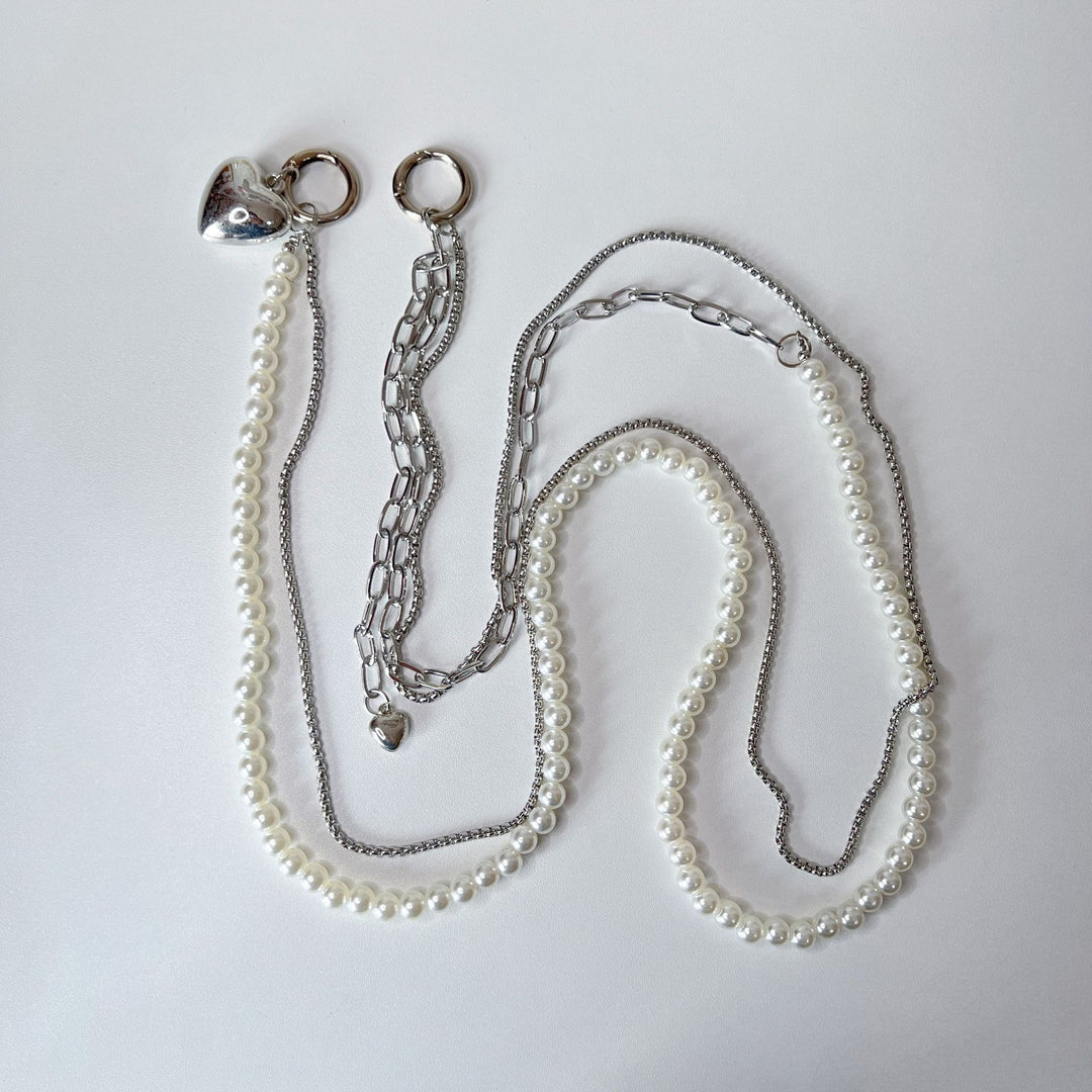 Elegant Beaded Eyewear Chain Stornfield