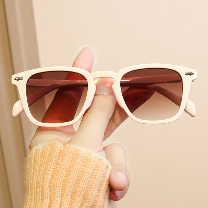 Women’s modern square sunglasses with mirrored UV protection Stornfield
