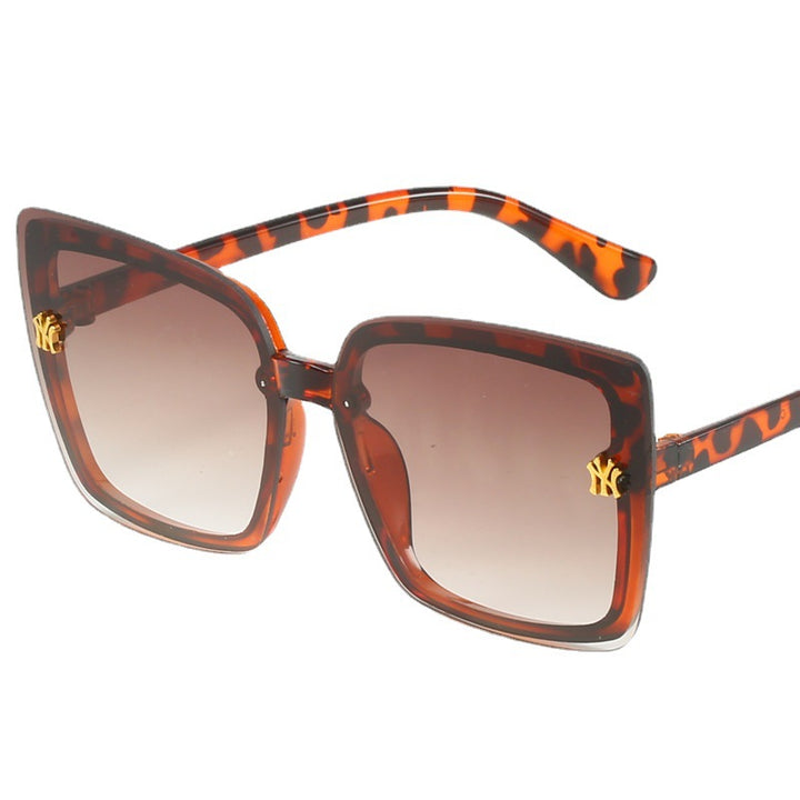 Ladies stylish square sunglasses with elegant details Stornfield