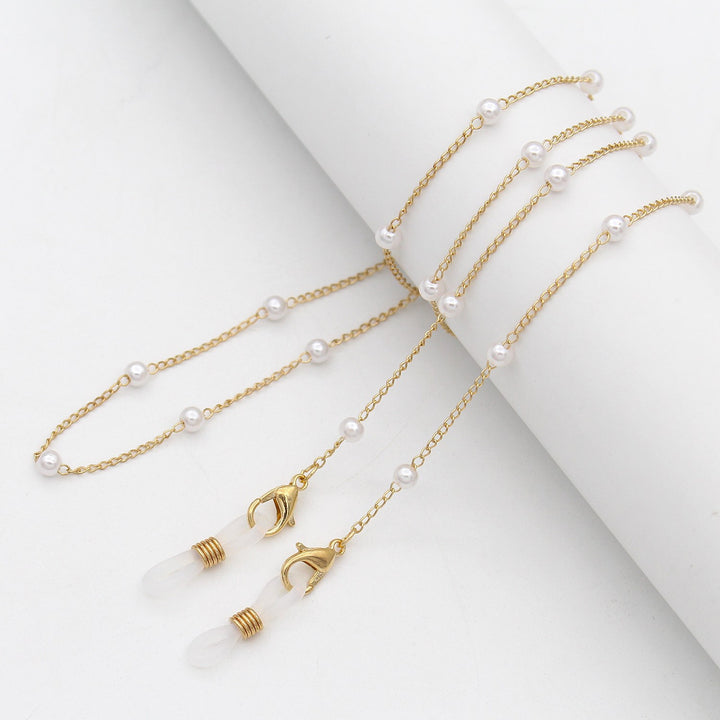Elegant Crystal Eyewear Chain Stornfield