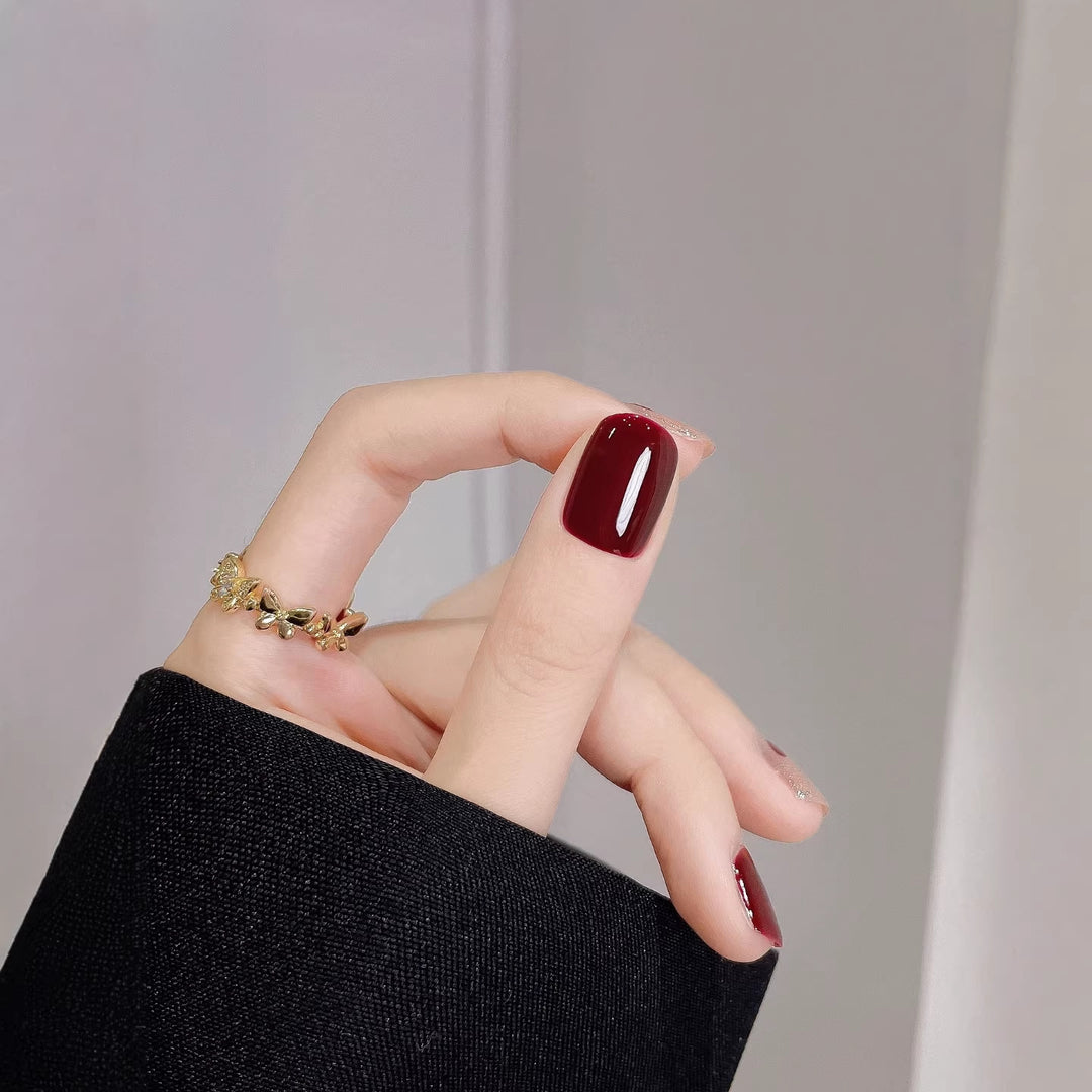 Artistic Heart-Themed Press-On Nail Art Set