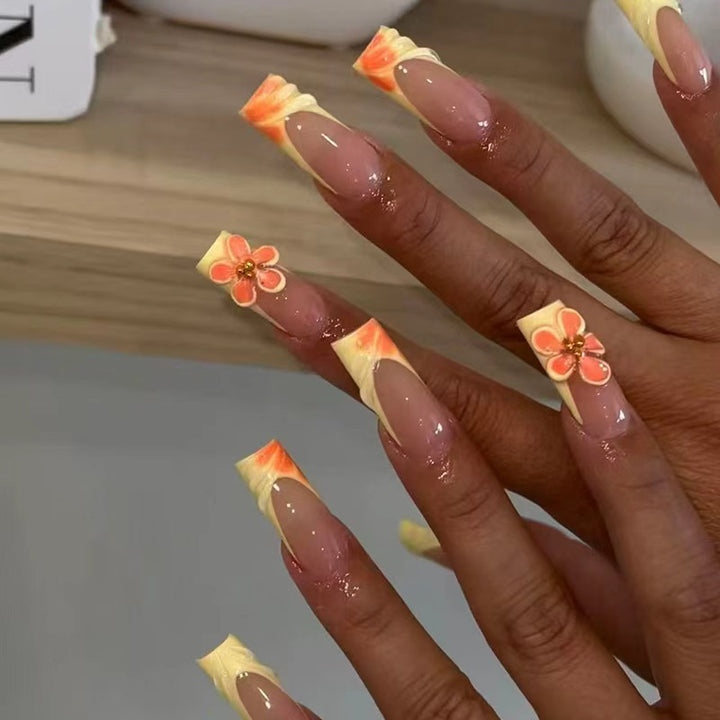 Creative Floral Press-On Nail Art Stornfield