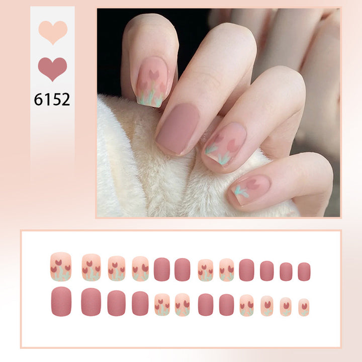 Minimalist Press-On Nail Art