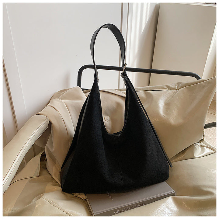 Elegant and Versatile Shoulder Bag Stornfield