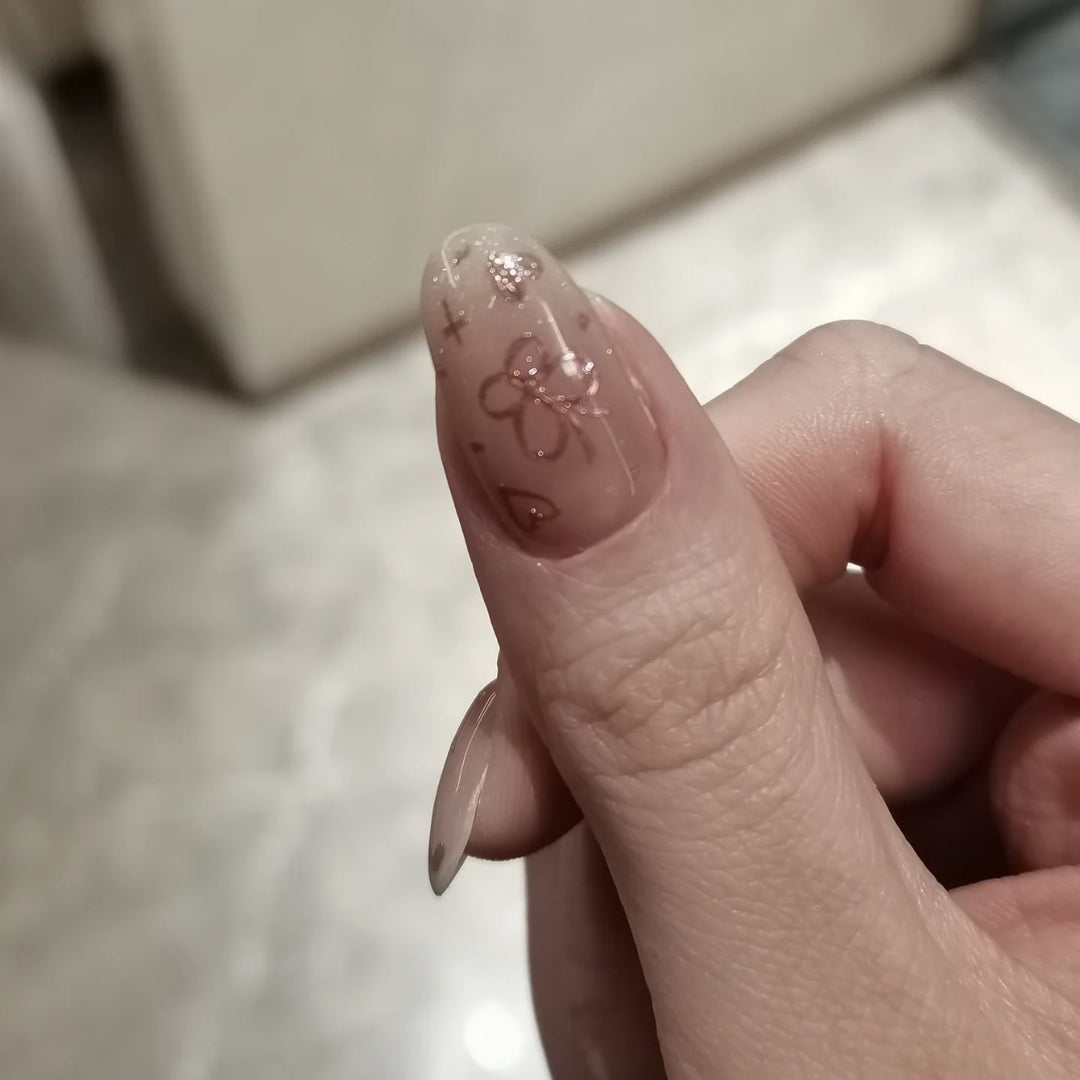 Decorative Nail Art Press-On Nails