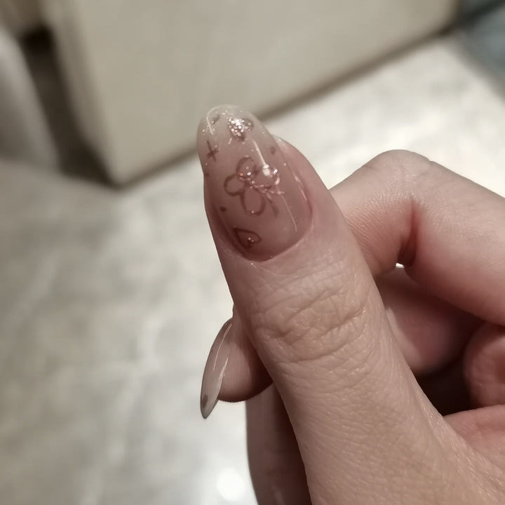 Decorative Nail Art Press-On Nails