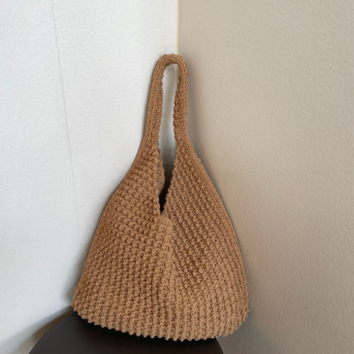 Hand-knotted everyday bag with structured surface Stornfield