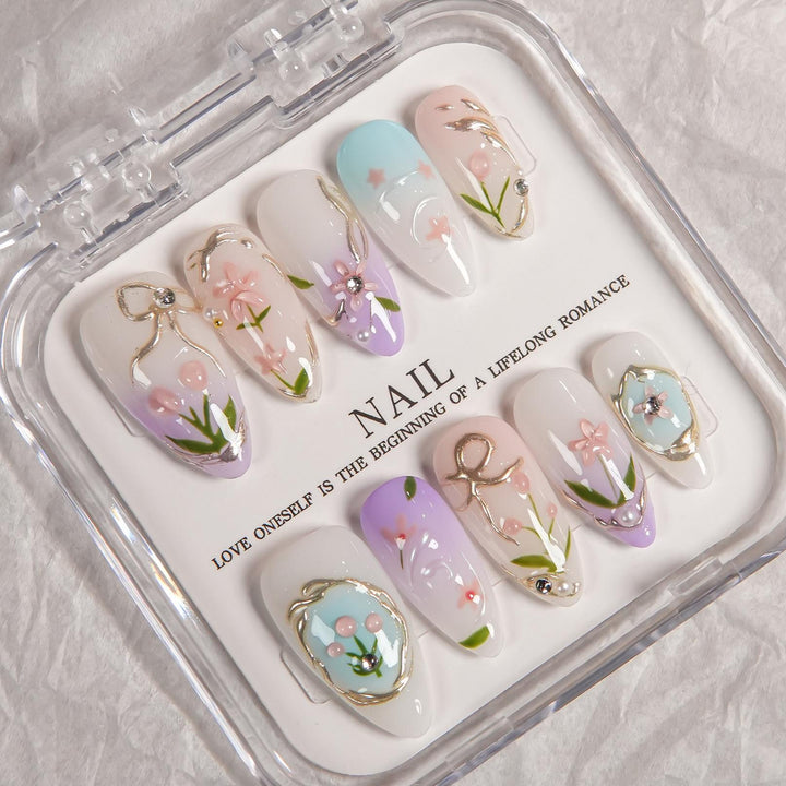 Artistic Floral Design Press-On Nail Kit