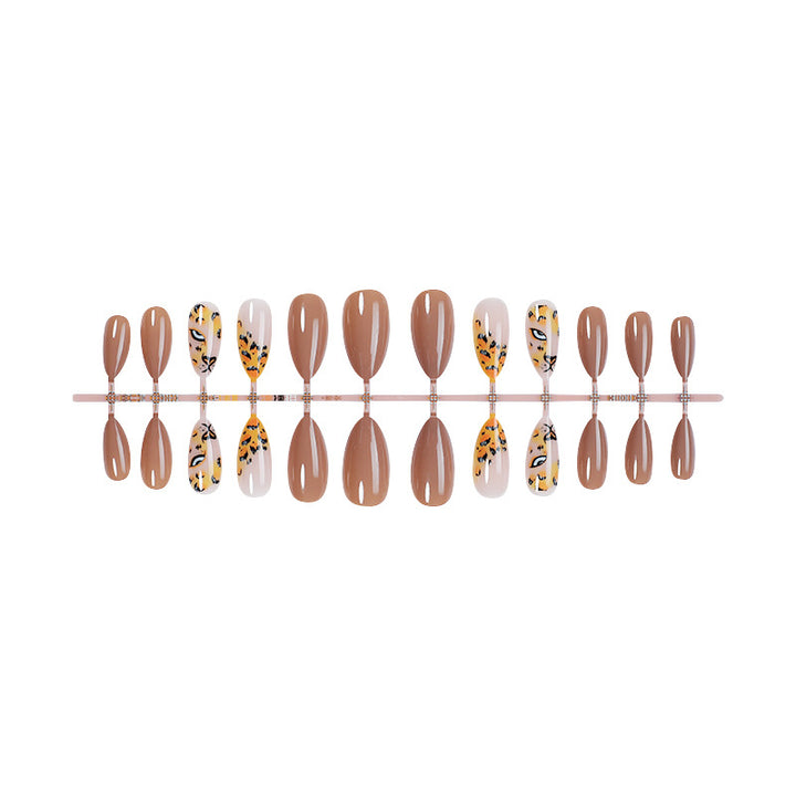 Creative Nail Art Set with Leopard Design and Glamorous Accents Stornfield