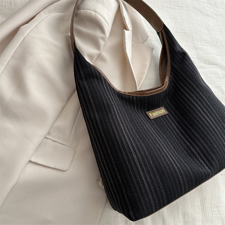 Fashionable Textured Shoulder Bag