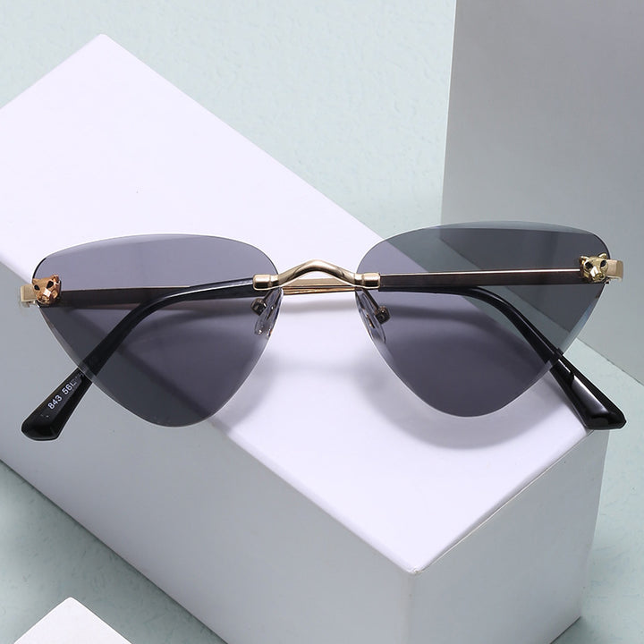 Ladies Cat-Eye Sunglasses with Elegant Metal Frame Stornfield