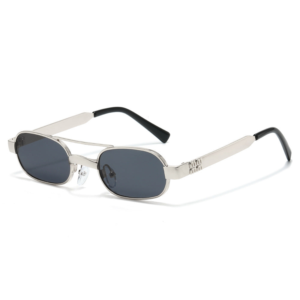 Stylish Minimalist Oval Sunglasses Stornfield