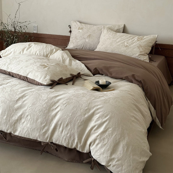 Reversible Textured Cotton-Linen Duvet Cover Set with Embroidered Butterfly Motifs & Corner Tie Closures