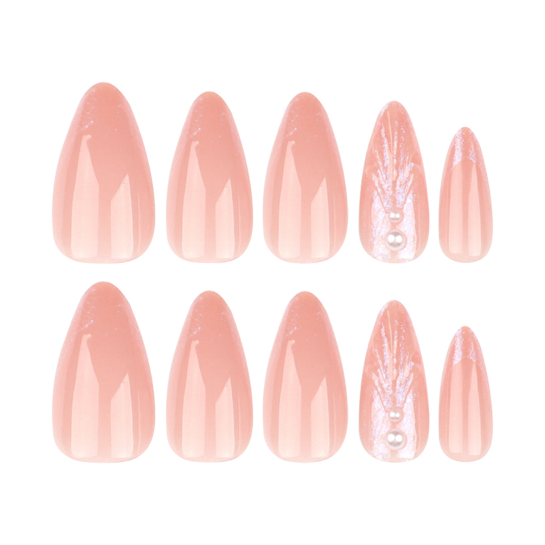 Artificial nail art with curved design Stornfield