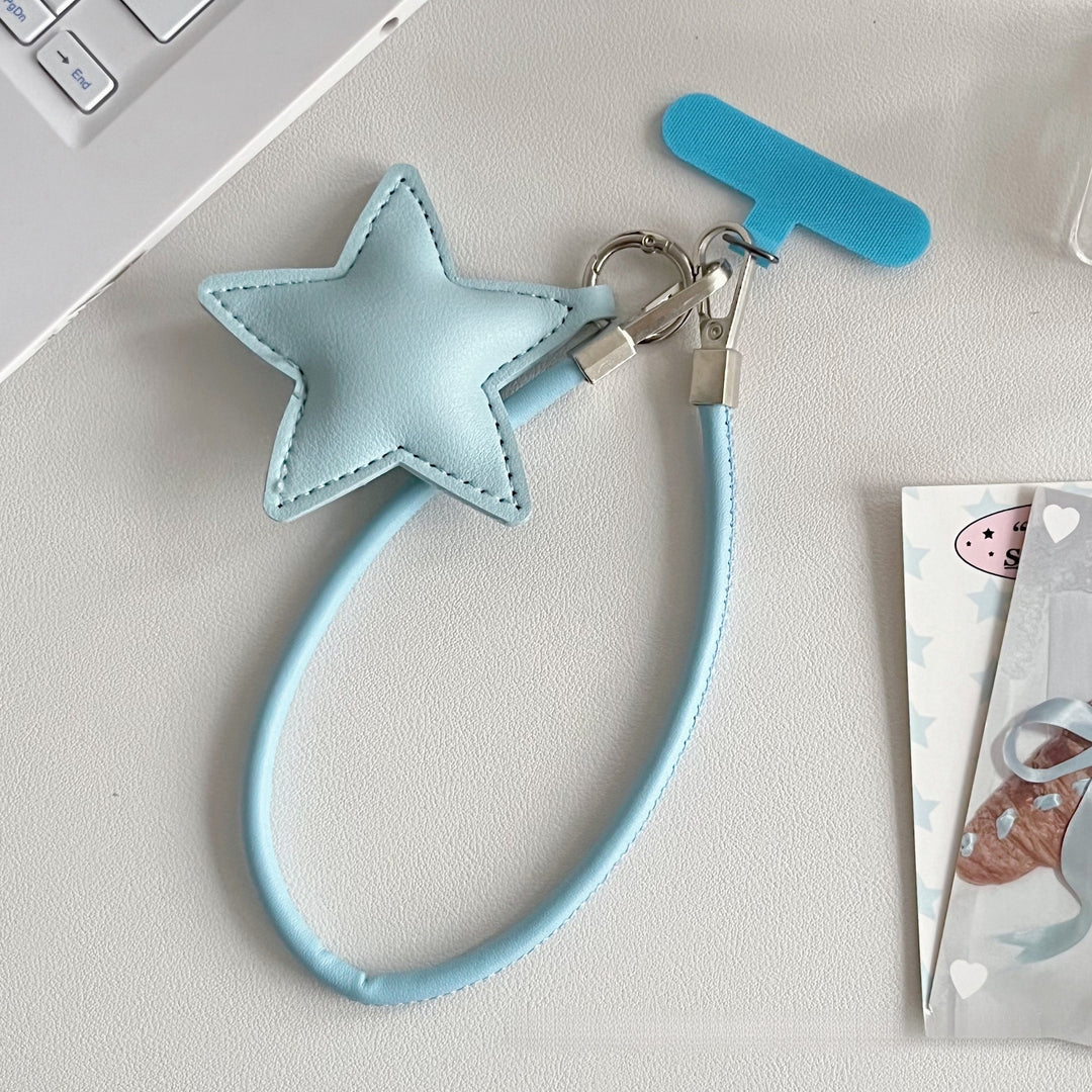 Star-Shaped Keychain Holder Stornfield