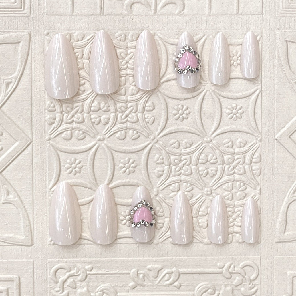 Glamorous Press-On Nail Art Set Stornfield