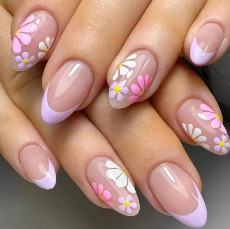 Chic Floral Nail Art Stornfield